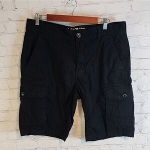 Men's Lazer Co. Cargo shorts, size 33